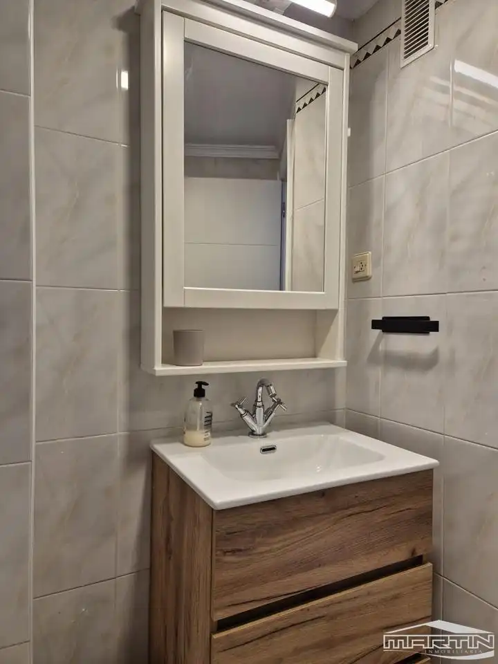 Baño de Estudio de alquiler en Torrox con Aire acondicionado, Trastero y Piscina