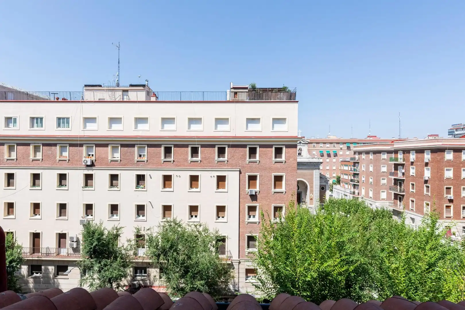 Exterior view of Apartments for rent in Madrid  with Air Conditioner, Heating and Furnished