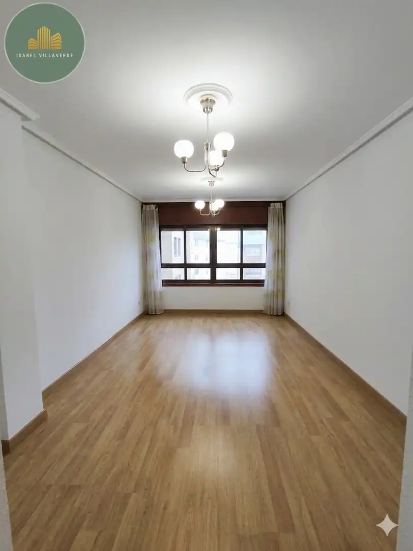 Wohnzimmer von Wohnung zum Verkauf in A Coruña Capital  mit Abstellraum