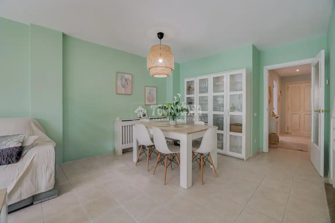 Esszimmer von Einfamilien-Reihenhaus zum Verkauf in Terrassa mit Klimaanlage, Heizung und Terrasse