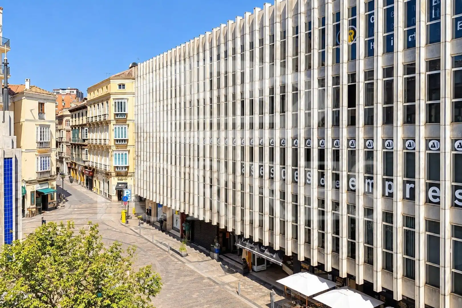 Local comercial en venta en Plaza de Uncibay