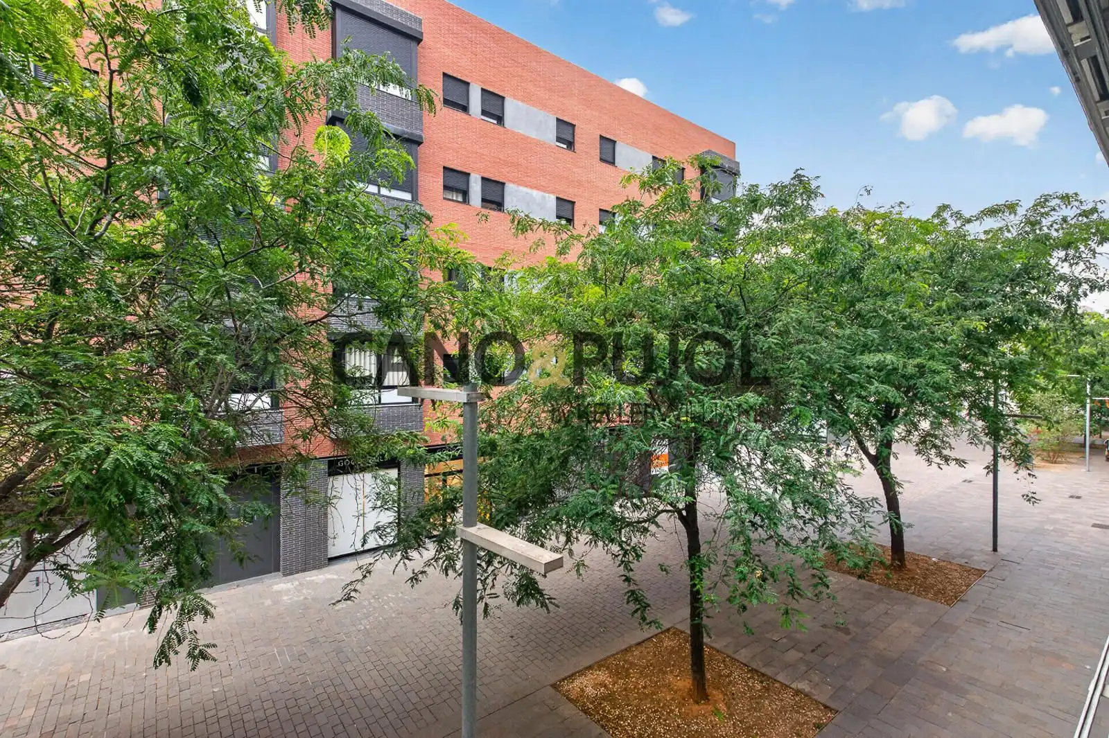 Vista exterior de Pis en venda en Sant Cugat del Vallès amb Aire condicionat, Calefacció i Parquet