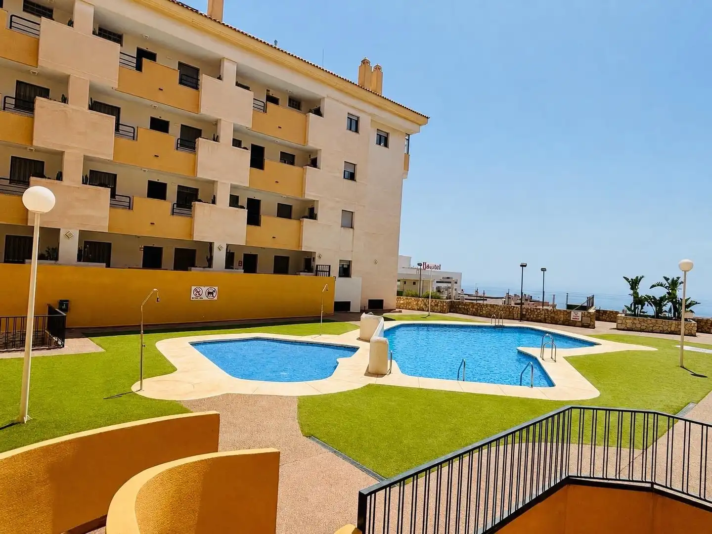 Piscina de Àtic en venda en Benalmádena amb Aire condicionat, Jardí privat i Terrassa