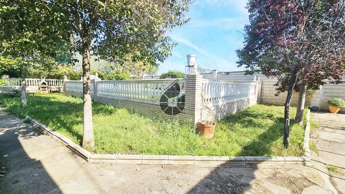 Finca rústica en venta en Almensilla con Aire acondicionado, Jardín privado y Piscina