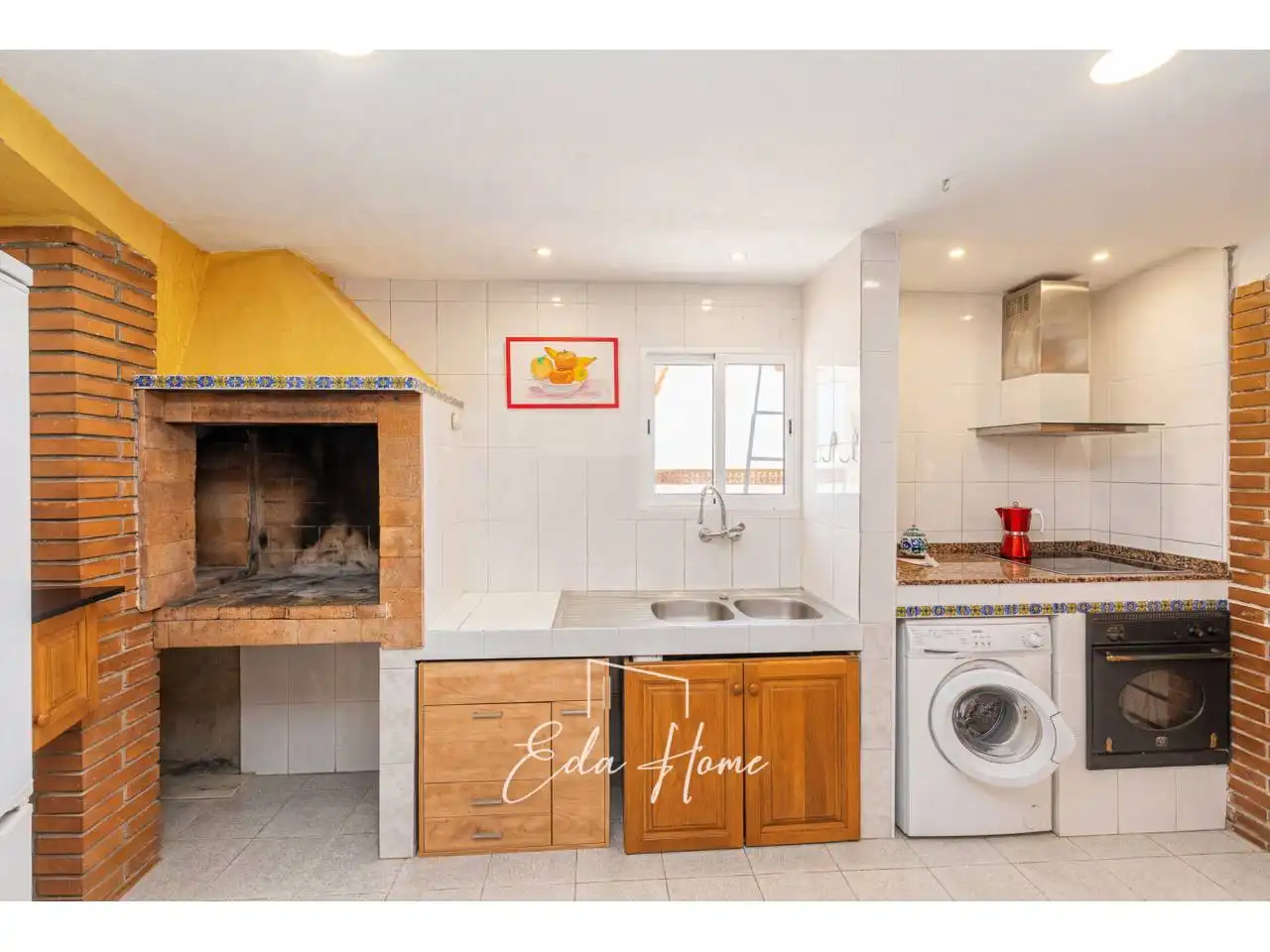 Kitchen of Houses for sale in Vilanova i la Geltrú