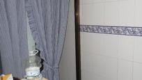 Bathroom of Flat for sale in  Jaén Capital  with Air Conditioner