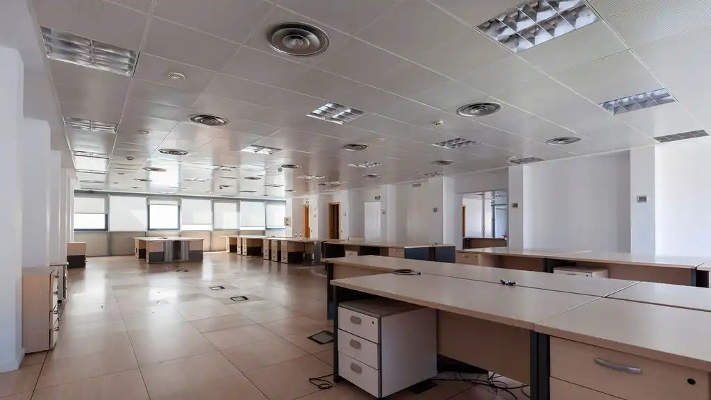 Office space with lift to rent in Carrer de la Diputació, imagen 2