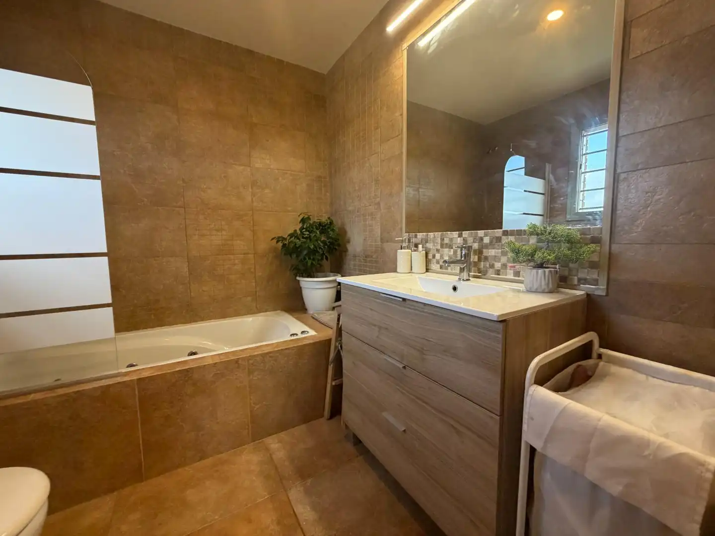 Detached house with garden for sale in Carrer Carrer Urà, imagen 24