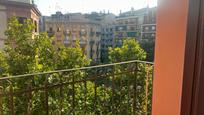 Vista exterior de Pis de lloguer en  Barcelona Capital amb Moblat, Forn i Rentadora