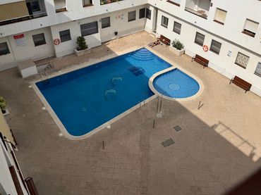 Pis amb piscina en venda a Pelai