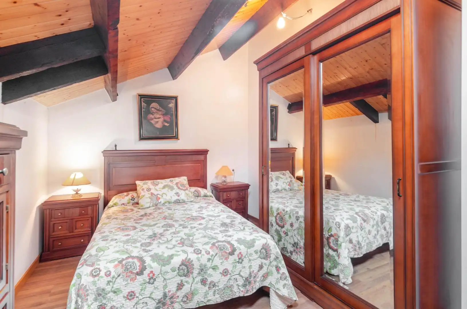 Habitación de Casa o chalet en venta en Avilés