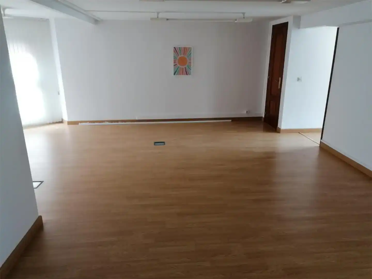 Planta baixa per a compartir en Nava
