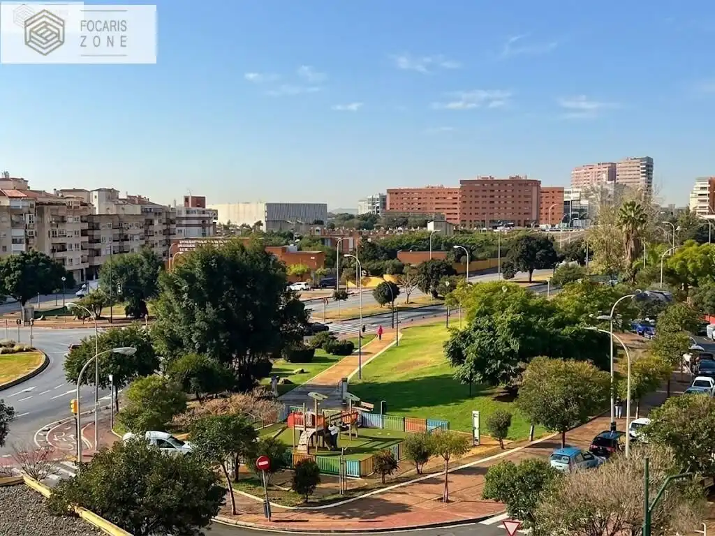 Vista exterior de Planta baja en venta en Málaga