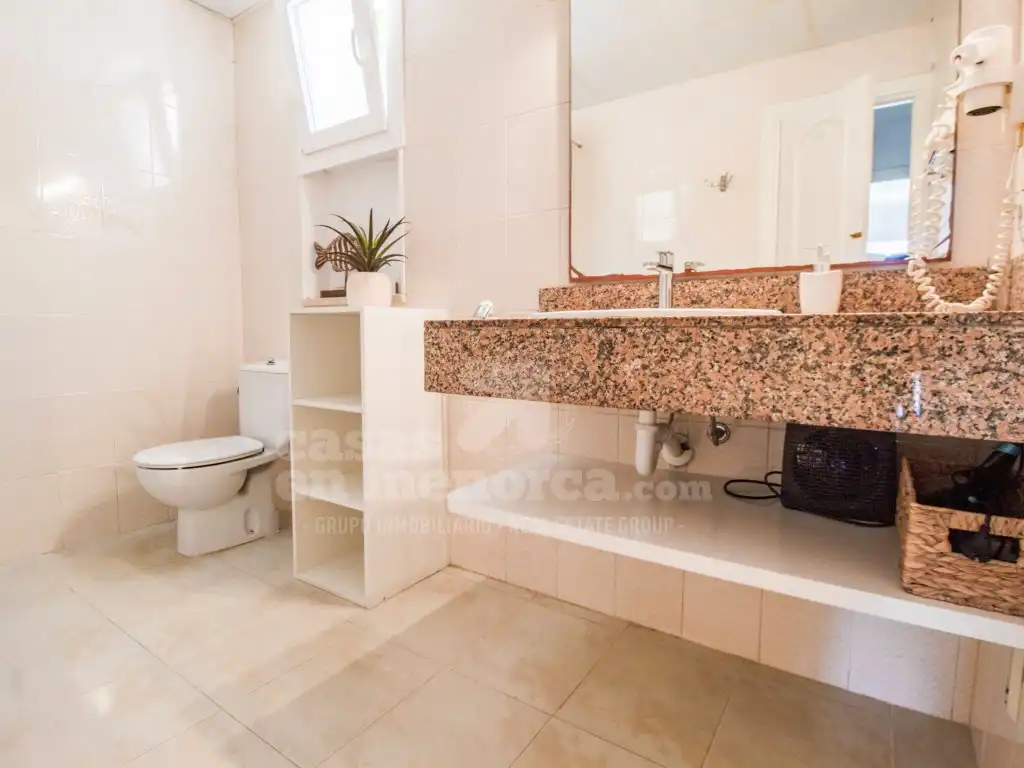 Bathroom of Houses for sale in Son Bou - Sant Jaume