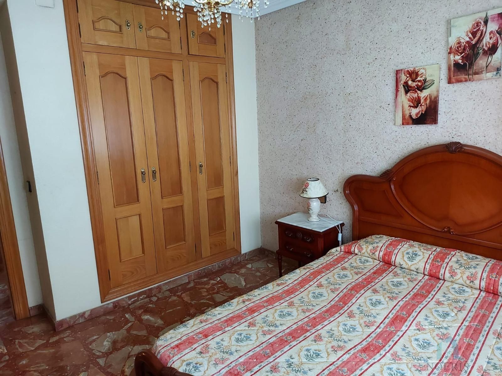 Bedroom of Flat to share in Picassent  with Terrace and Furnished