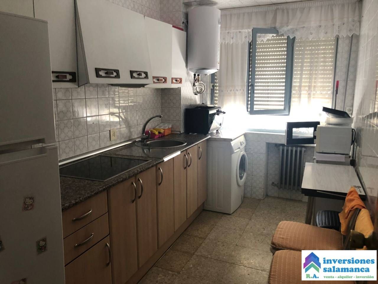 Kitchen of Flat to rent in Salamanca Capital  with Heating, Private garden and Furnished