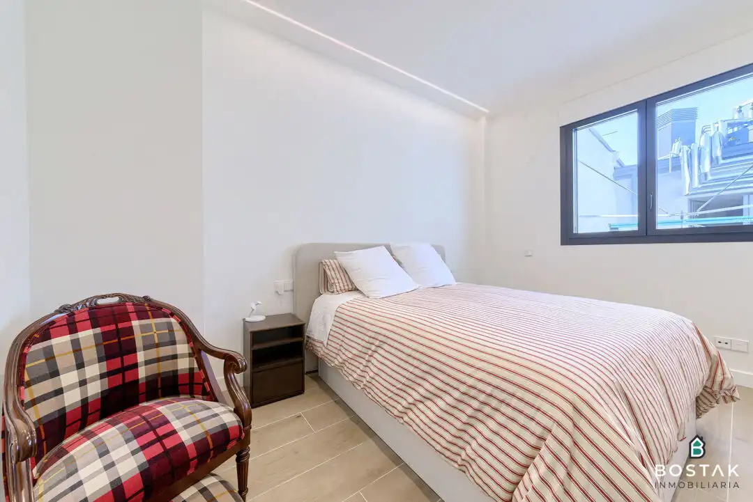 Habitación de Ático de alquiler en Bilbao  con Calefacción, Terraza y Balcón