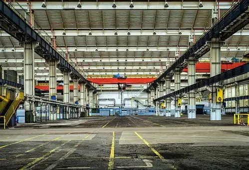 Vista exterior de Nave industrial de alquiler en Sevilla