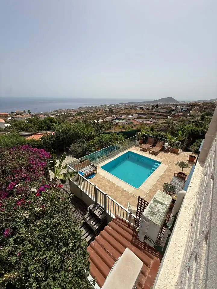 House with pool for sale in Camino la Medida, imagen 6