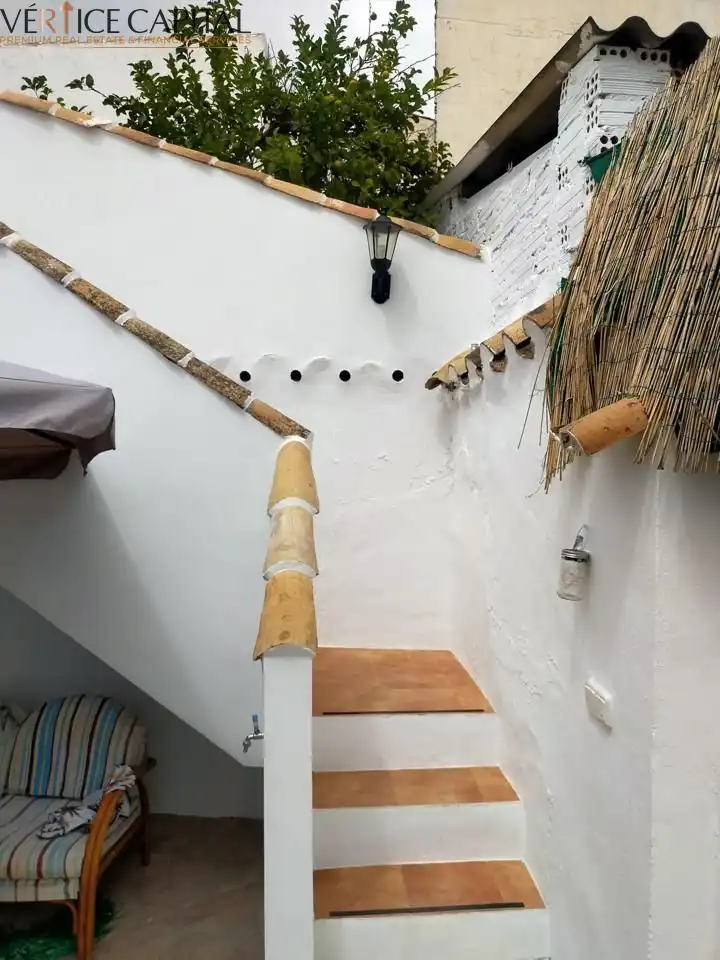 Houses for sale in Villanueva de Algaidas  with Air Conditioner, Terrace and Swimming Pool