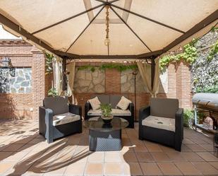 Terrassa de Casa o xalet en venda en  Granada Capital amb Calefacció, Jardí privat i Terrassa