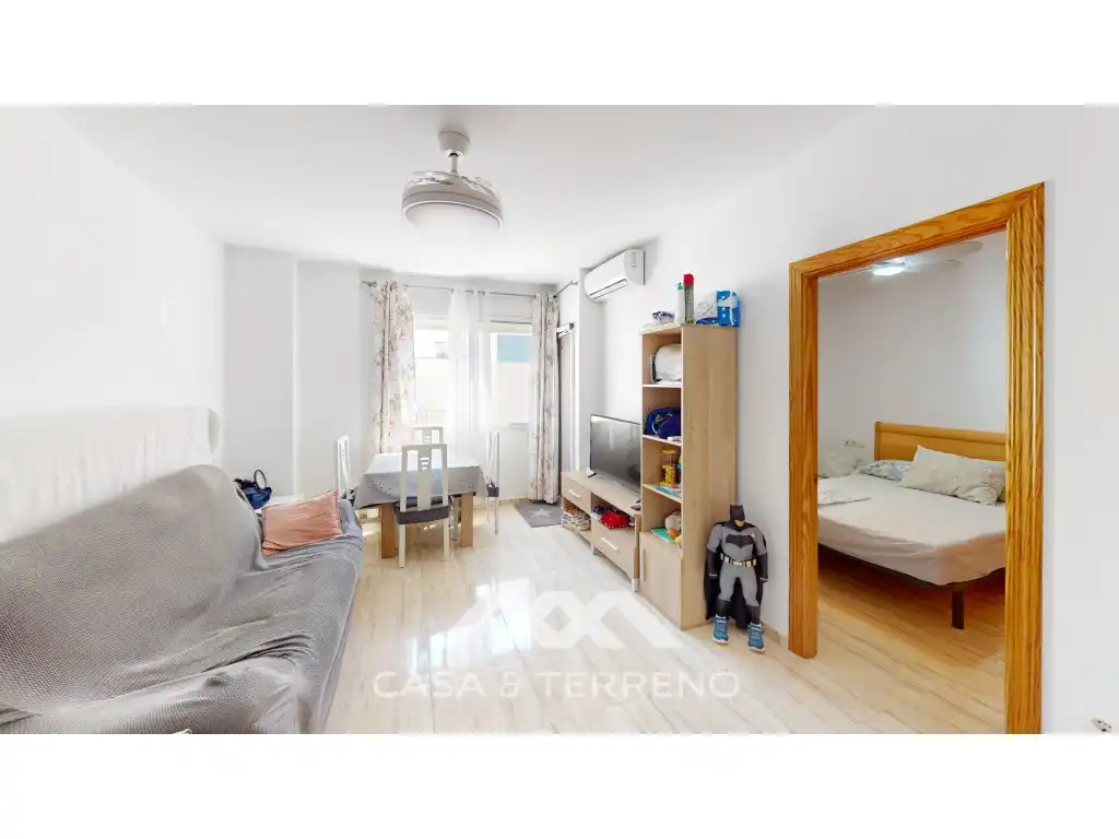 Habitación de Piso en venta en Vélez-Málaga con Aire acondicionado, Terraza y Horno