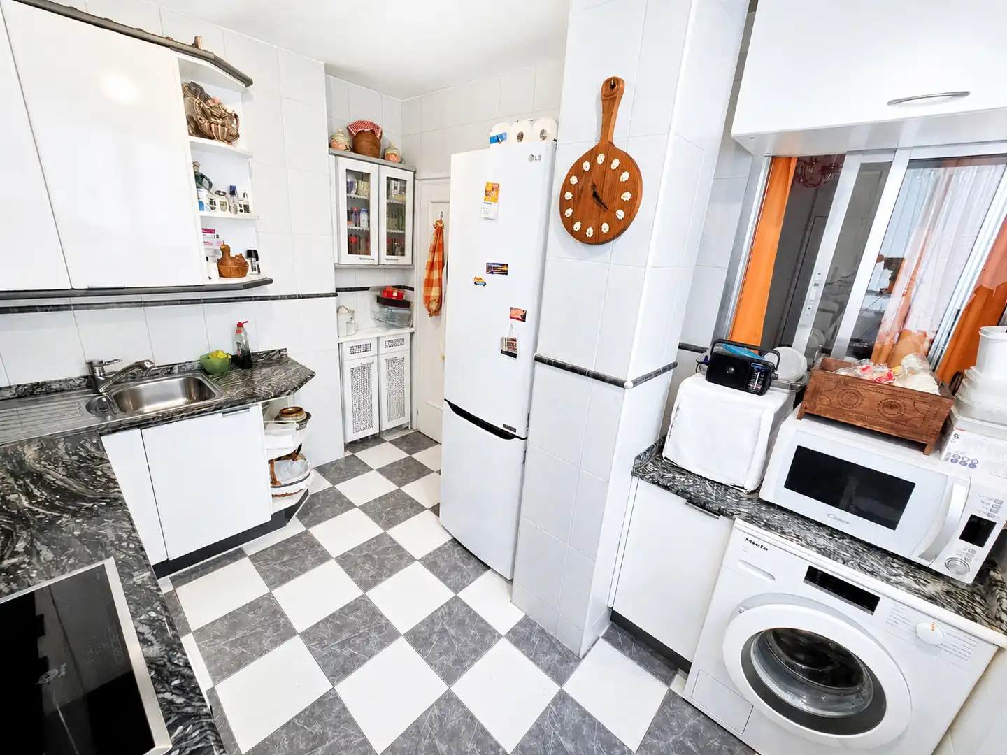 Kitchen of Flat for sale in Madrid  with Air Conditioner, Heating and Terrace