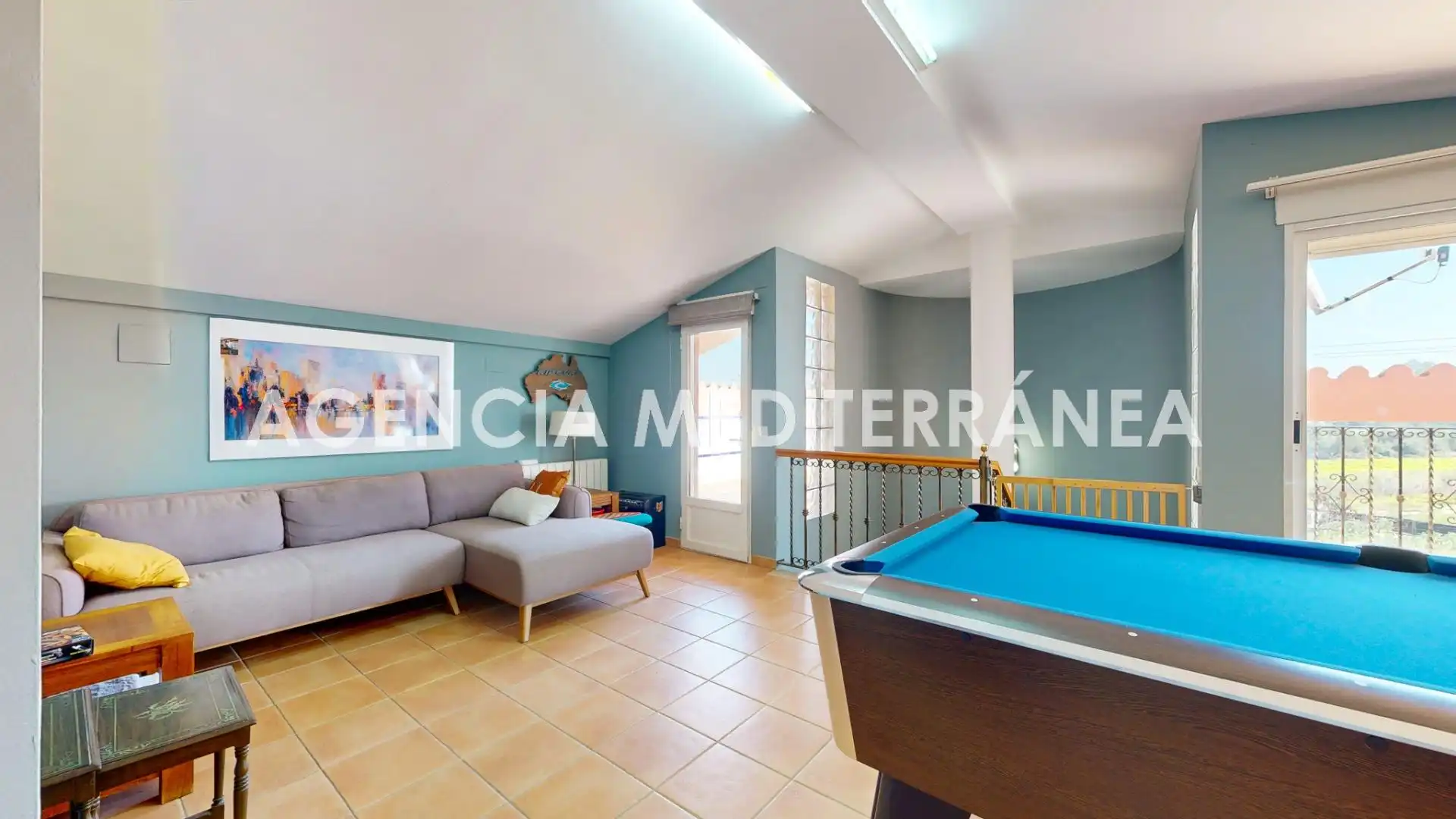 Sala d'estar de Casa o xalet en venda en El Puig de Santa Maria amb Aire condicionat, Calefacció i Jardí privat