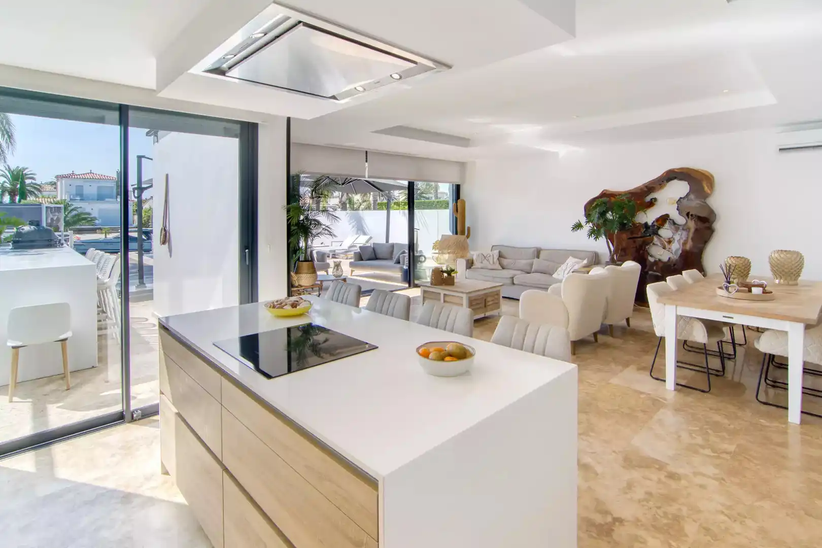 Cuina de Casa o xalet en venda en Empuriabrava amb Aire condicionat, Calefacció i Terrassa