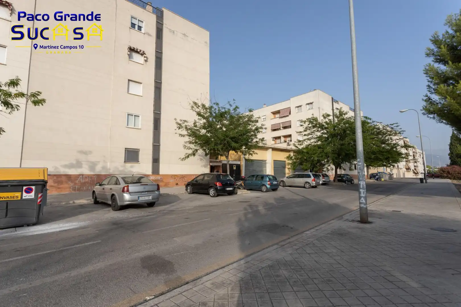 Exterior view of Flat for sale in Granada  with Heating, Terrace and Furnished