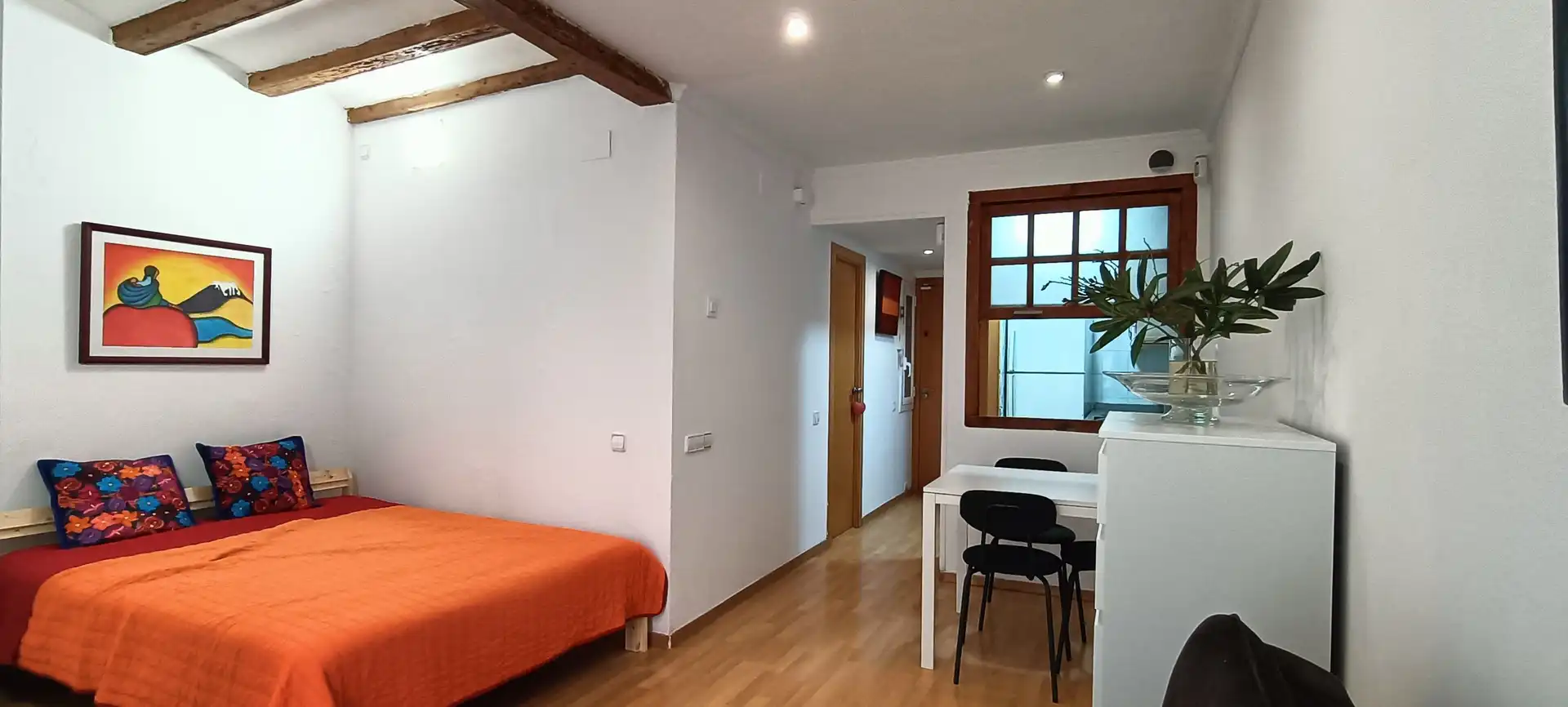 Estudi de lloguer a Carrer de les Carretes, El Raval