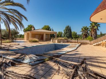Villa con piscina in vendita a L'Alcora