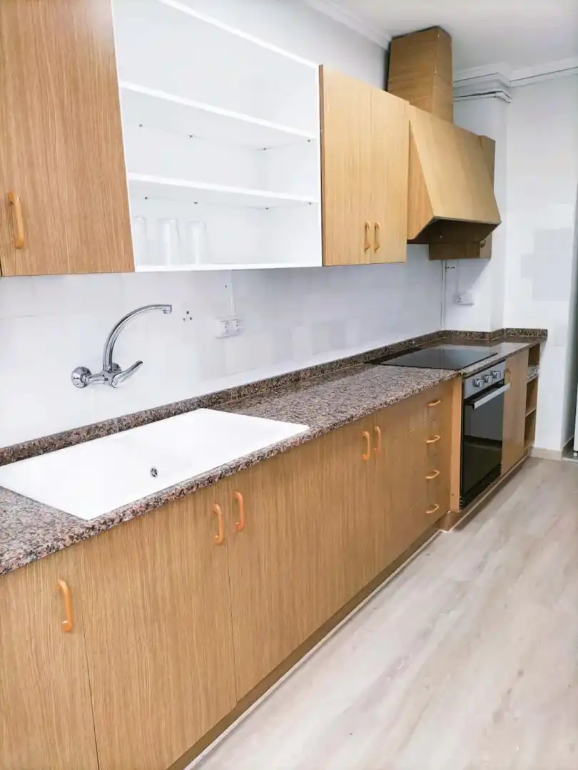 Cocina de Piso para compartir en L'Olivereta