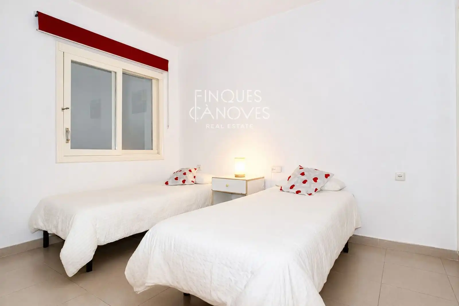 Habitación de Apartamento en venta en Castell d'Aro, Platja d'Aro i s'Agaró con Aire acondicionado, Terraza y Trastero