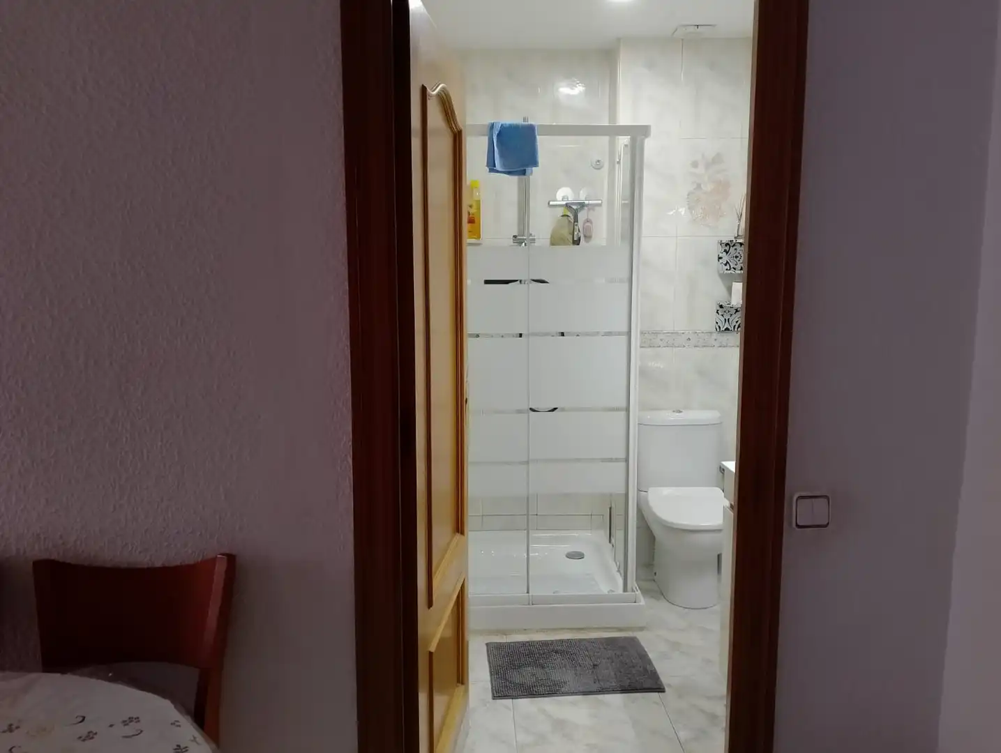 Bany de Casa o xalet en venda en Badalona amb Jardí privat, Moblat i Balcó