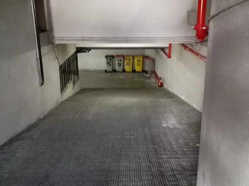 Parking of Garage for rent in Madrid