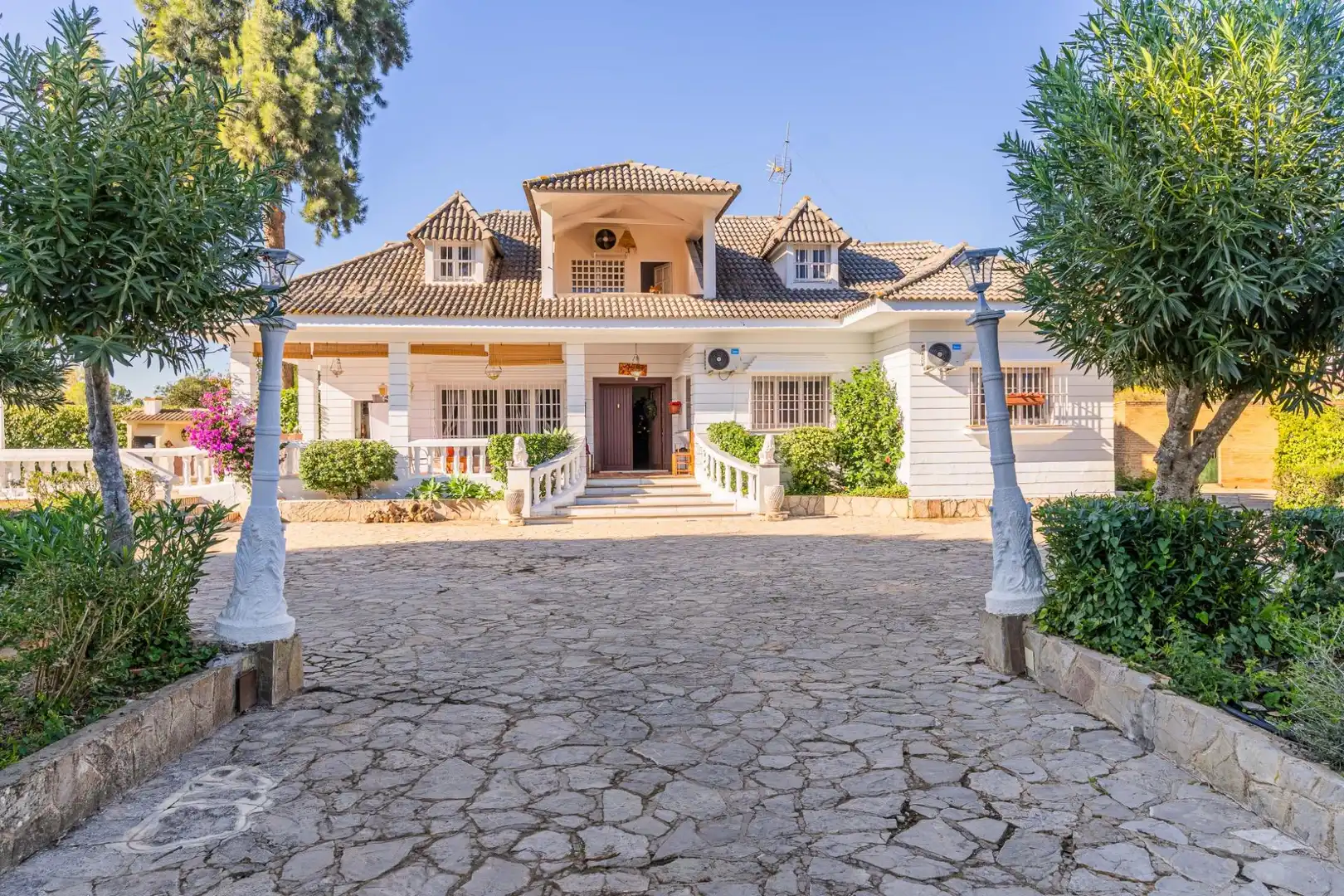 Exterior view of Houses for sale in Jerez de la Frontera  with Private garden, Swimming Pool and Balcony