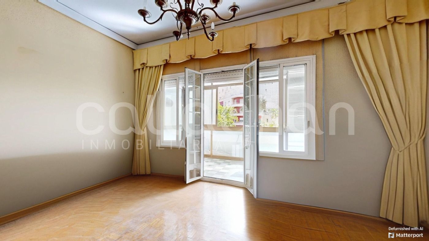 Bedroom of Flat for sale in  Valencia Capital  with Parquet flooring, Terrace and Balcony