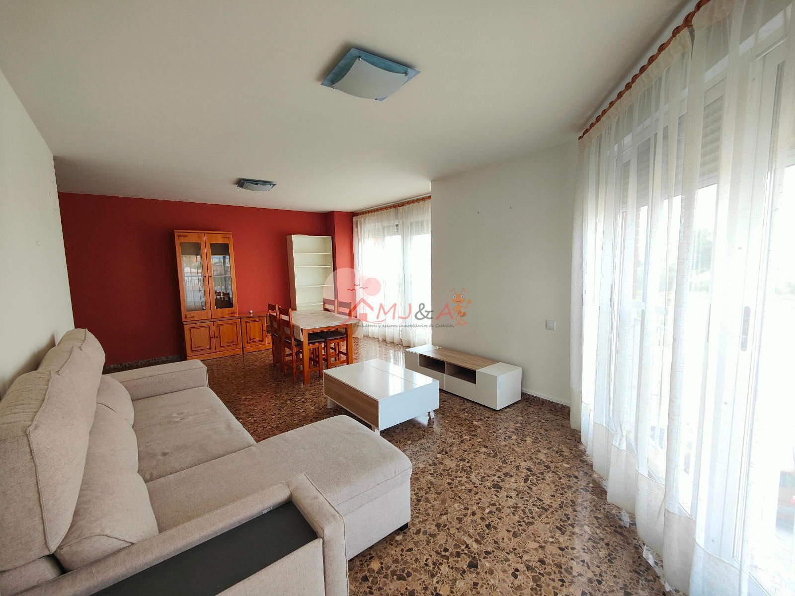 Living room of Flat for sale in Castellón de la Plana / Castelló de la Plana  with Air Conditioner, Heating and Storage room