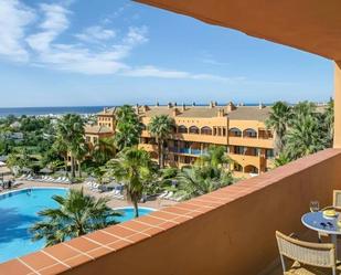 Dormitori de Apartament en venda en Estepona amb Aire condicionat, Calefacció i Jardí privat