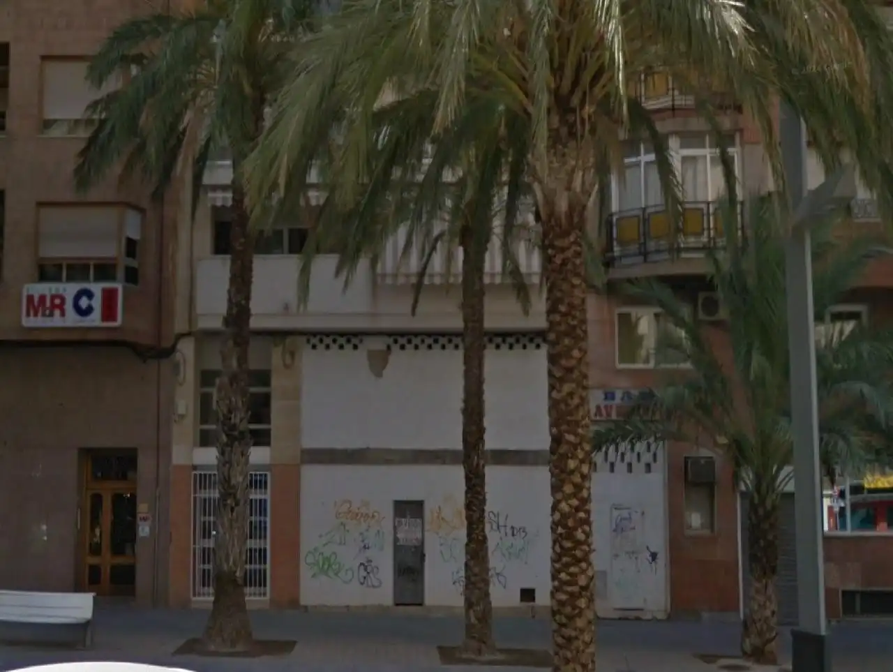 Commercial properties for sale in Ruperto Chapi , El Carril - Paseo de Chapi