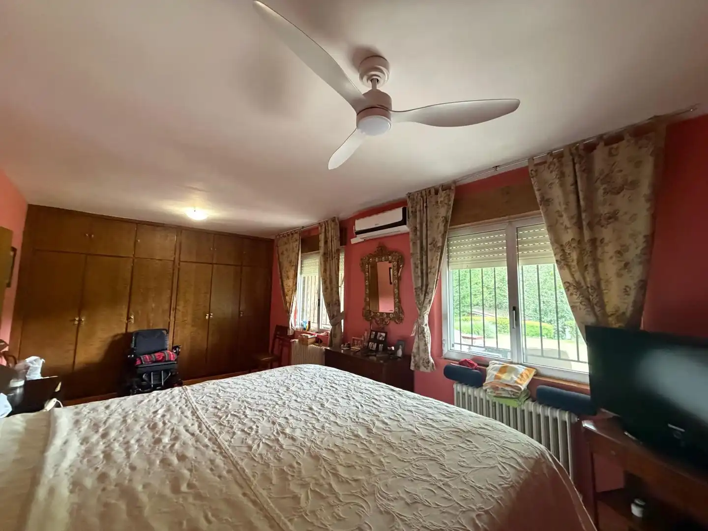 Bedroom of Houses for sale in Roa  with Heating, Private garden and Terrace