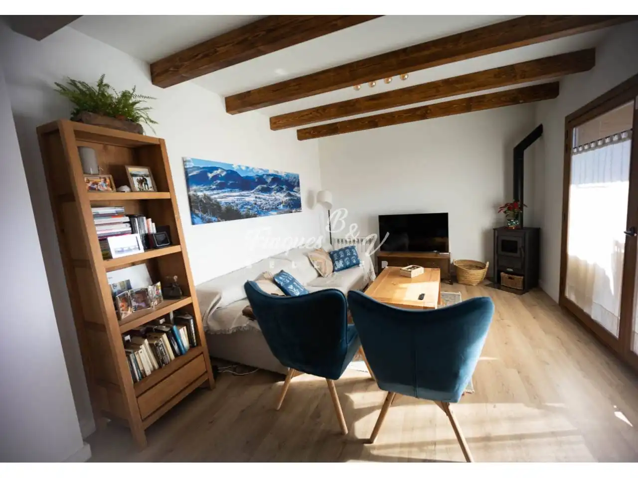 Sala de estar de Apartamento en venta en Bellver de Cerdanya con Aire acondicionado, Calefacción y Parquet