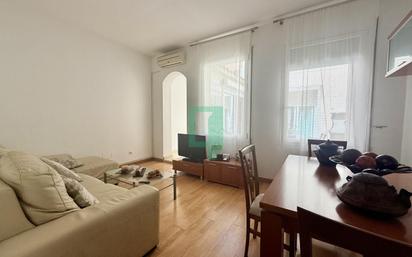 Sala d'estar de Dúplex en venda en Badalona amb Aire condicionat, Calefacció i Balcó