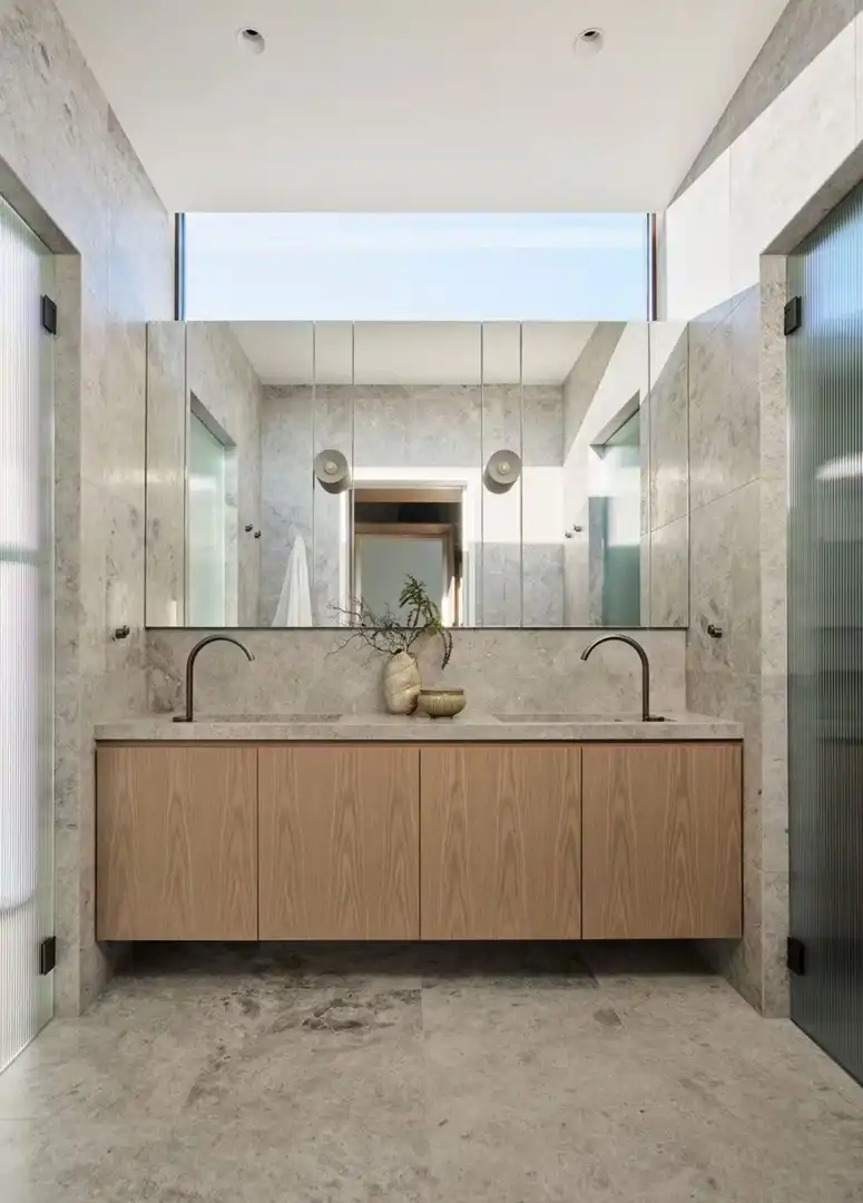 Bathroom of Houses for sale in Estepona  with Air Conditioner, Private garden and Terrace
