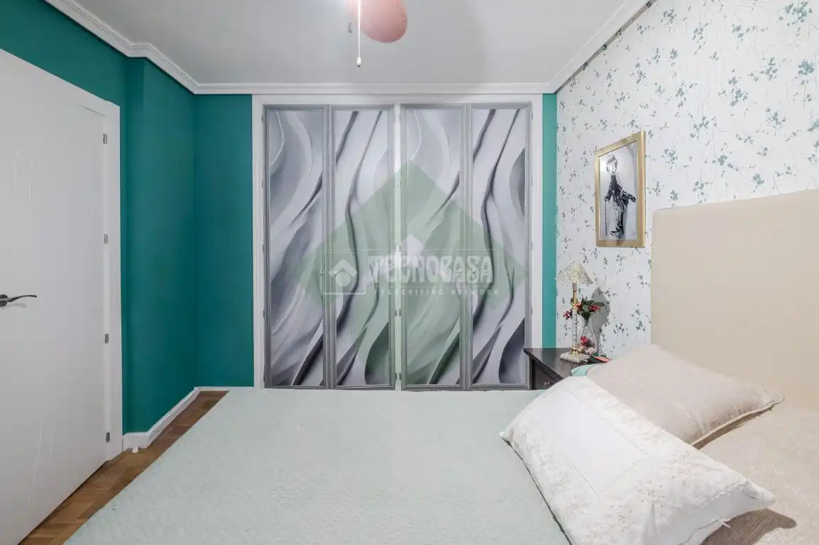 Bedroom of Detached homes for sale in Griñón  with Air Conditioner, Heating and Parquet flooring