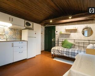 Bedroom of Flat to rent in  Madrid Capital  with Air Conditioner and Balcony