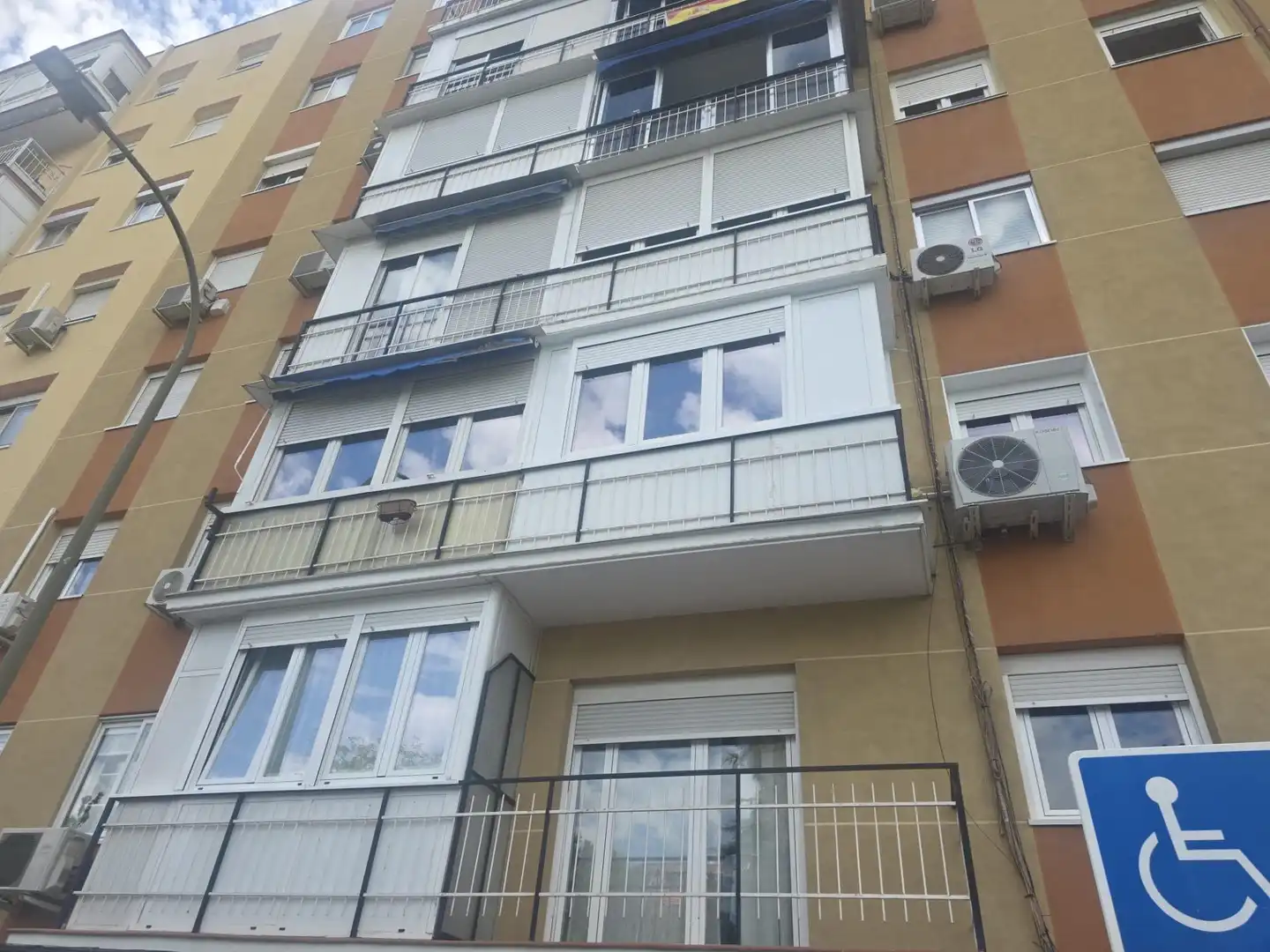 Vista exterior de Apartament en venda en Móstoles