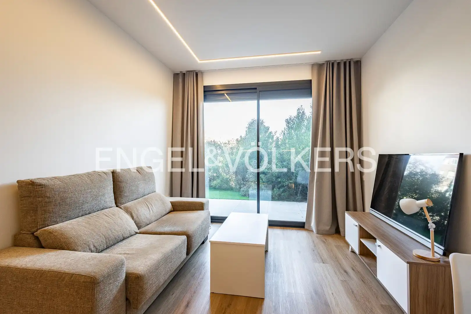 Sala de estar de Apartamento en venta en Esplugues de Llobregat con Calefacción, Terraza y Trastero