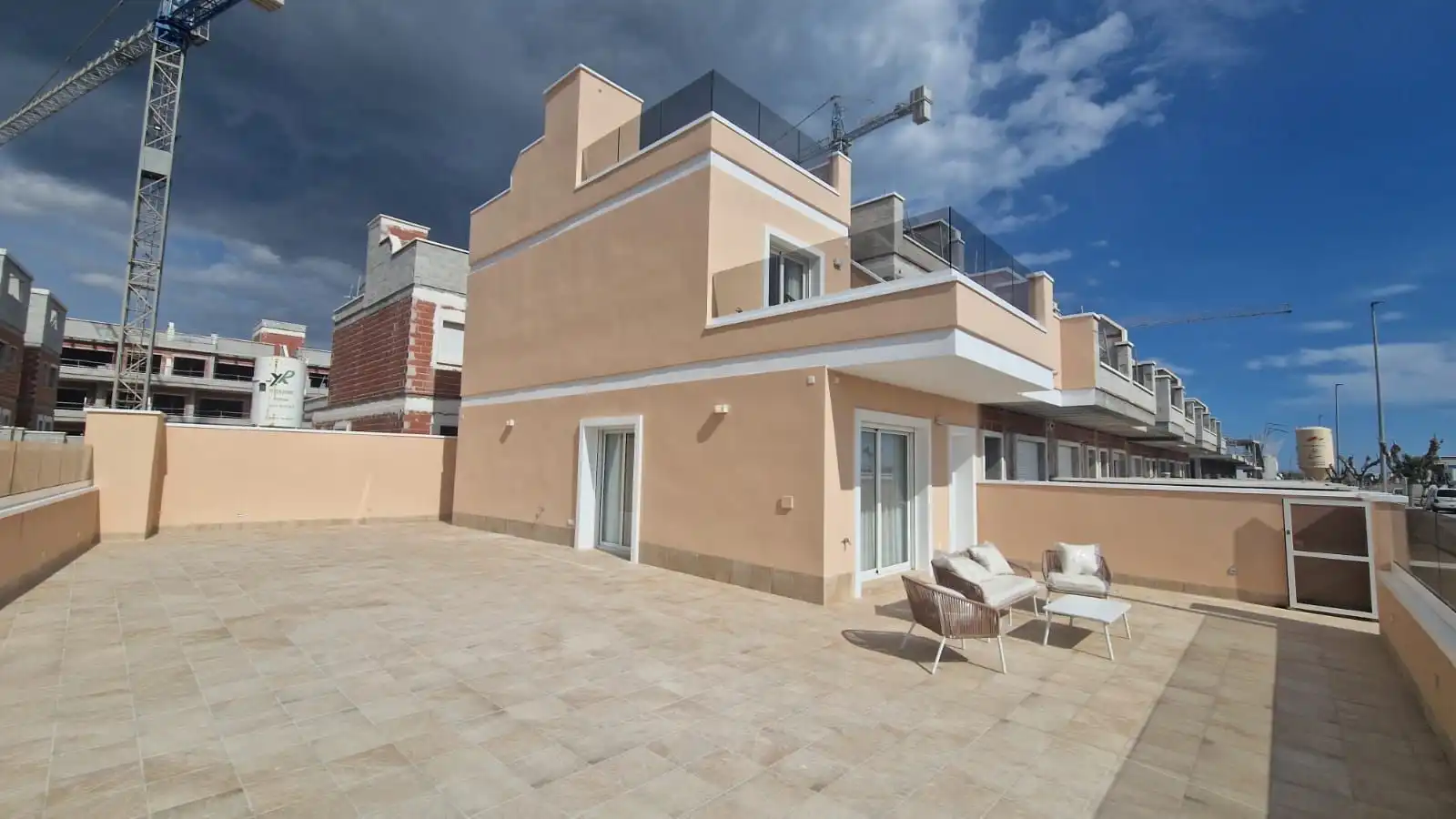 Vista exterior de Casa adosada en venta en Pilar de la Horadada con Calefacción, Jardín privado y Terraza